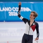 　スピードスケート男子１万ｍを制したメトジェイ・イレク＝１３日、ミラノ（ＡＰ＝共同）