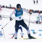 　ノルディックスキー複合男子個人ノーマルヒルの後半距離で力走する渡部暁斗＝１１日、テーゼロ（共同）