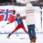 　スキー距離女子３０キロリレーで優勝したノルウェー＝１４日、テーゼロ（ゲッティ＝共同）