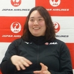　記者会見する陸上女子やり投げの北口榛花＝１４日、羽田空港