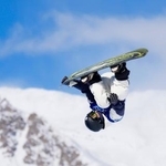 　男子スロープスタイル予選　ジャンプする木俣椋真＝リビーニョ（ＡＰ＝共同）