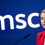 　発言するカラス外交安全保障上級代表＝１５日、ミュンヘン（ロイター＝共同）