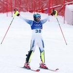 　男子回転　２回目でゴールし、両手を広げる相原史郎＝ボルミオ（共同）