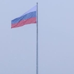 　モスクワに掲げられたロシアの国旗＝１１日（ロイター＝共同）