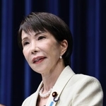 　第２次内閣が発足し、記者会見する高市早苗首相＝１８日午後１０時１２分、首相官邸（代表撮影）