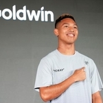 　スポーツ用品大手ゴールドウインとの契約を発表した陸上男子短距離のサニブラウン・ハキーム＝１９日、東京都内