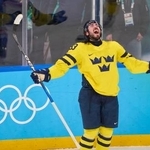 　米国戦で同点ゴールを決め、喜ぶスウェーデンのミカ・ジバネヤト＝１８日、ミラノ（ゲッティ＝共同）