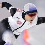 　スピードスケート女子１０００メートルで滑走する高木美帆＝９日、イタリア・ミラノ（共同）