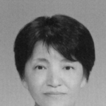 　東亜由美氏