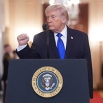 　米ホワイトハウスでイベントに出席したトランプ大統領＝２３日（ＡＰ＝共同）