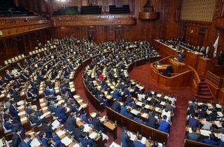 　衆院本会議＝２月