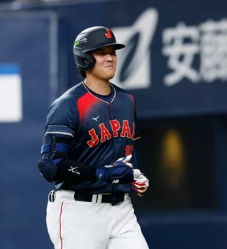 　１回、一ゴロに倒れた大谷＝京セラドーム