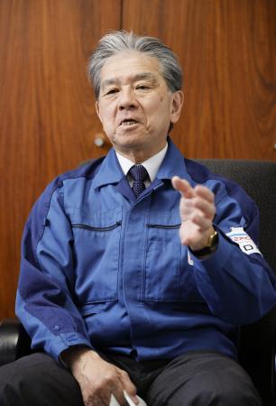 　インタビューに答える東電福島第１廃炉推進カンパニーの小野明最高責任者