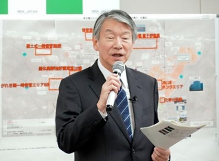 　インタビューに応じる原子力規制委の山中伸介委員長