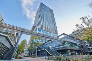 　横浜市の関内駅前で１９日に開業する大型商業エリア「ＢＡＳＥＧＡＴＥ横浜関内」＝１２日