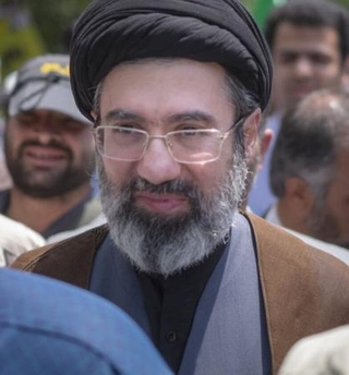 　イランの新最高指導者モジタバ・ハメネイ師（ゲッティ＝共同）