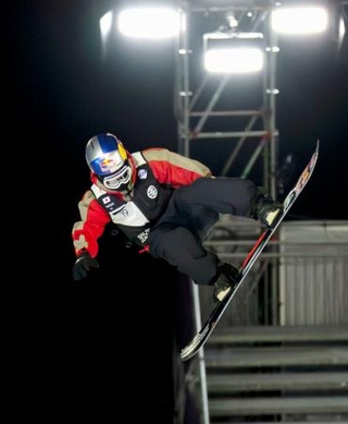 　決勝トーナメントに進んだスノーボード男子ハーフパイプの山田琉聖＝ラークス（共同）