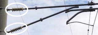　ＪＲ７社で共通化した架線と電柱を絶縁するための部品（丸囲み部分）（ＪＲグループ提供）