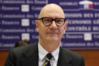 　Ｇ７議長国フランスのレスキュール経済・財務相＝２４日、パリ（ロイター＝共同）