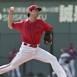 　６回、３番手で登板し３回無失点だった広島・大瀬良＝倉敷