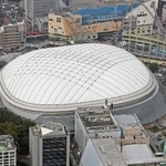 　東京ドーム＝２０２５年３月（共同通信社ヘリから）