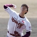 　ロッテとのオープン戦に先発し、５回１失点だった楽天・荘司＝静岡