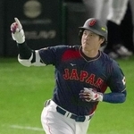 　２回、先制の満塁本塁打を放った大谷＝東京ドーム