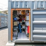 　エリアリンクが手がける屋外コンテナ型トランクルーム＝２０２４年５月、さいたま市北区