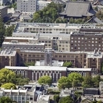 　京都大吉田キャンパス本部構内＝２０２４年５月、京都市左京区（共同通信社ヘリから）