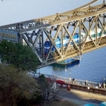 　１２日、北朝鮮の平壌を出発して中国遼寧省丹東に入る国際旅客列車（共同）