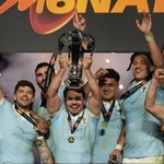 　ラグビーの欧州６カ国対抗で２連覇したフランスの選手たち＝１４日（ＡＰ＝共同）