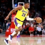 　ロケッツ戦でドリブルするレーカーズの八村＝ヒューストン（ゲッティ＝共同）