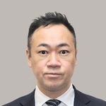 　鈴木馨祐前法相