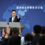 　記者会見する中国国務院台湾事務弁公室の陳斌華報道官＝１８日、北京（ＣＮＳ＝共同）