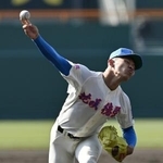 　東洋大姫路戦に先発した花咲徳栄・黒川＝甲子園