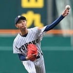 　帝京長岡戦に先発した東北・金沢＝甲子園