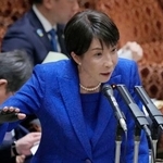 　参院予算委の集中審議で答弁する高市首相＝２５日午前