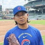 　取材に応じるカブス・今永＝シカゴ（共同）