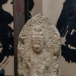 　當麻寺中之坊の十一面観音石仏＝奈良県葛城市