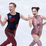 　アイスダンスＲＤ　演技する折原裕香（右）、ユホ・ピリネン組＝プラハ（共同）