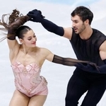 　アイスダンスＲＤ　演技するロランス・フルニエボードリー（左）、ギヨーム・シゼロン組＝プラハ（共同）