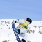 　スノーボードＷ杯男子ハーフパイプで優勝した戸塚優斗＝シルバプラナ（共同）