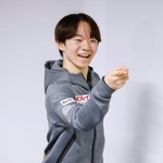 　銀メダル獲得から一夜明け、取材に応じる鍵山優真＝２９日、プラハ（共同）