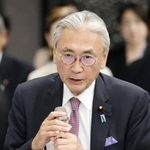 　２０２４年５月、台湾の頼清徳新総統の就任式に出席後、記者会見する「日華議員懇談会」の古屋圭司会長＝台北（共同）