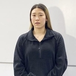 　イタリア１部リーグのノバラでのシーズンを終え、取材に応じるバレーボール女子日本代表の石川真佑＝３０日、成田空港