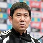 　イングランド戦を前に記者会見する森保監督＝３０日、ロンドン（共同）