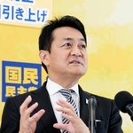 　記者会見する国民民主党の玉木代表＝３１日午前、国会