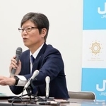 　記者会見するＪＲ四国の四之宮和幸社長＝３１日午前、高松市
