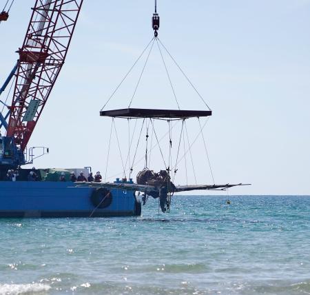 戦闘機「紫電改」を引き揚げ|全国海外|神戸新聞NEXT