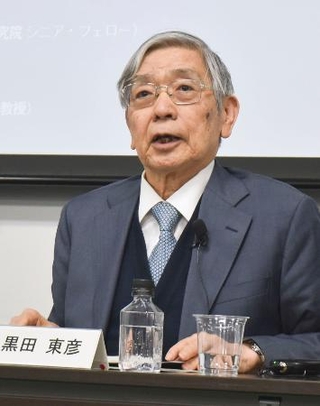 　シンポジウムで発言する黒田東彦前日銀総裁＝３日、東京都港区
